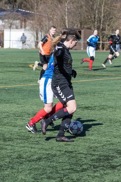 Bild 308 - B-Juniorinnen Halbfinale SVHU - Holstein Kiel : Ergebnis: 3:0